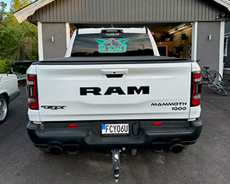 Vit RAM 1500 TRX Crew Cab stulen i Svanskog 20 km norr om Åmål