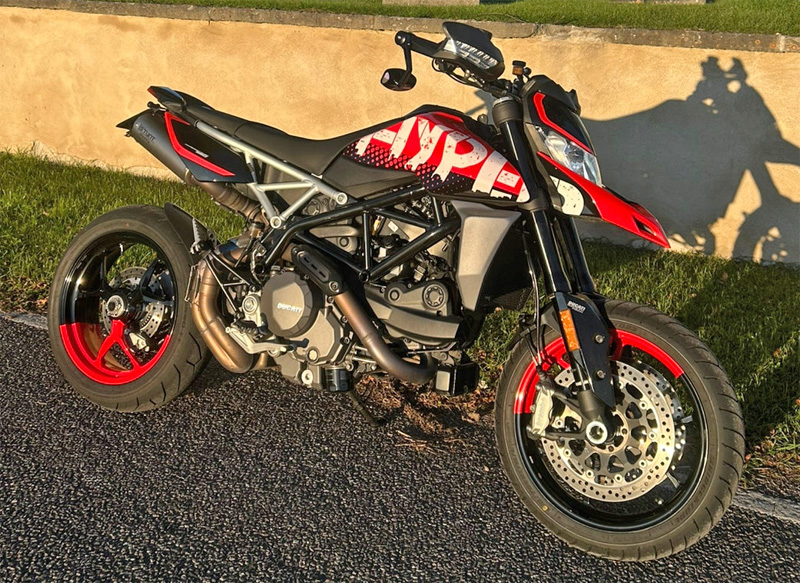 Ducati 950 Hypermotard stulen i Skärholmen, Stockholm