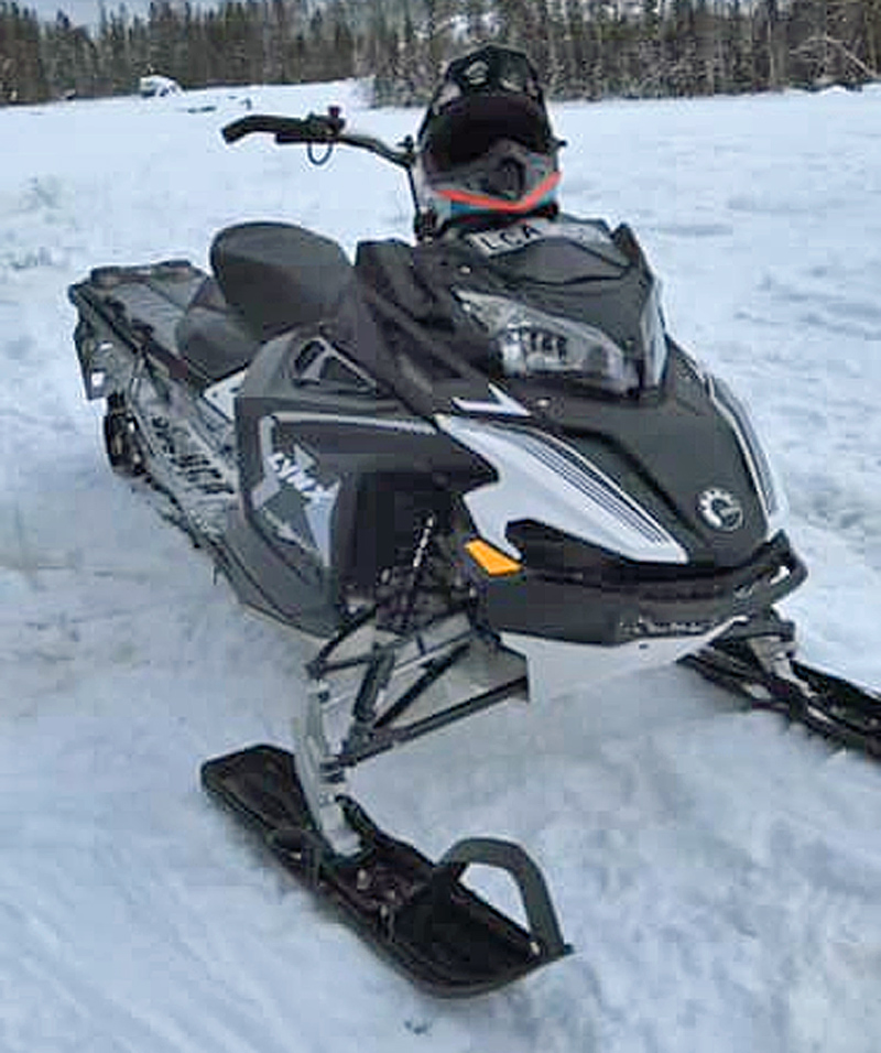 Två snöskotrar Lynx Boondocker DS 850 och Lynx Xterrain 3900 600R stulna på campingen i Hassela sydväst om Sundsvall