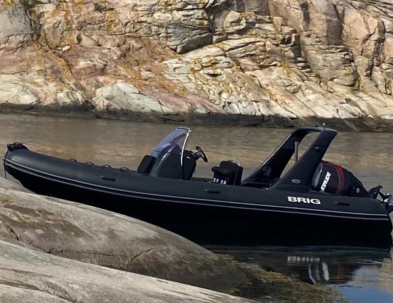 BRIG Eagle 650 med 150 Hk Evinrude stulen i Fjällbacka norr om Göteborg