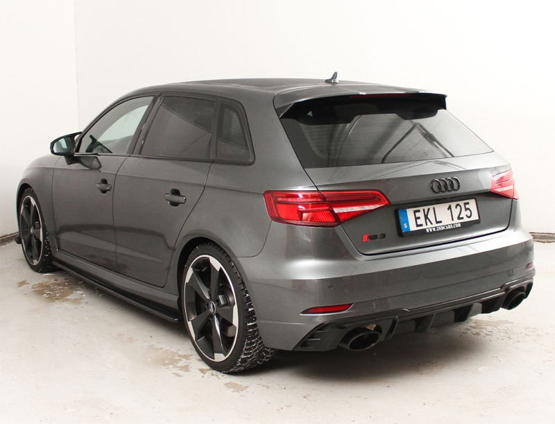Grå metallic Audi RS3 Sportback Quattro stulen i Osby