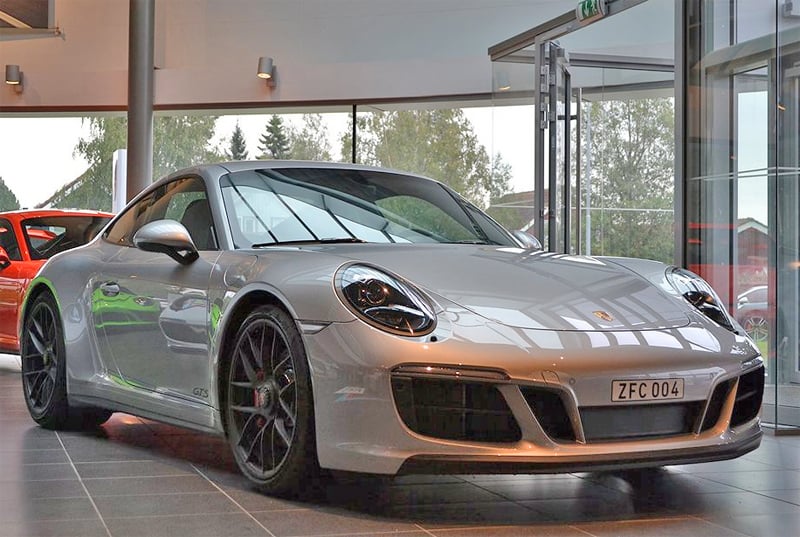 Silvermetallic Porsche 911/ 991 Carrera 4 GTS stulen i Göteborg