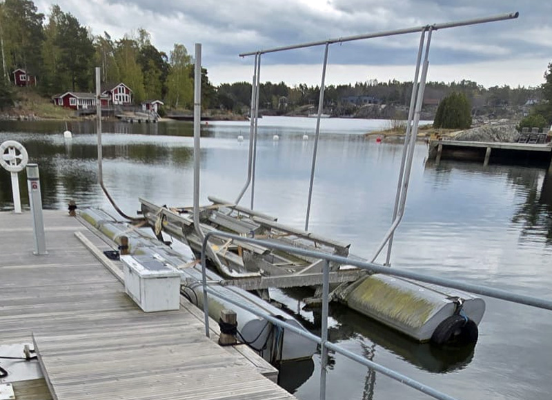 Sunstream FL13 Boatlift stulen på Barnholmen i Stockholms skärgård. 