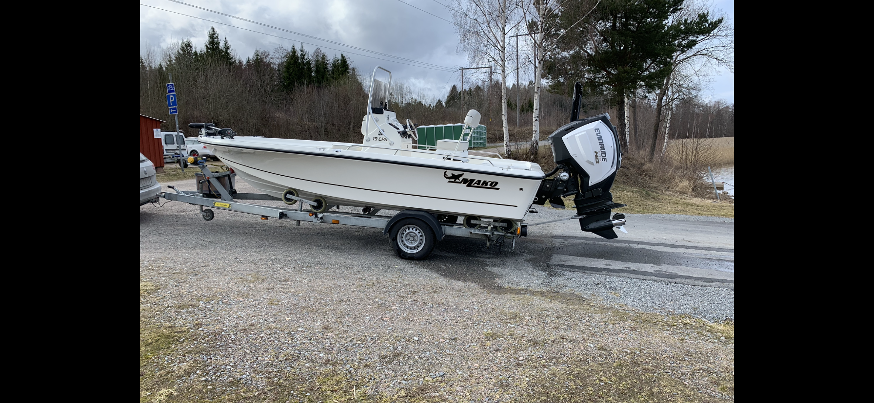 MAKO 19 CPX "Team Sportfiskeprylar" med 200 HK Evinrude stulen i Tumba