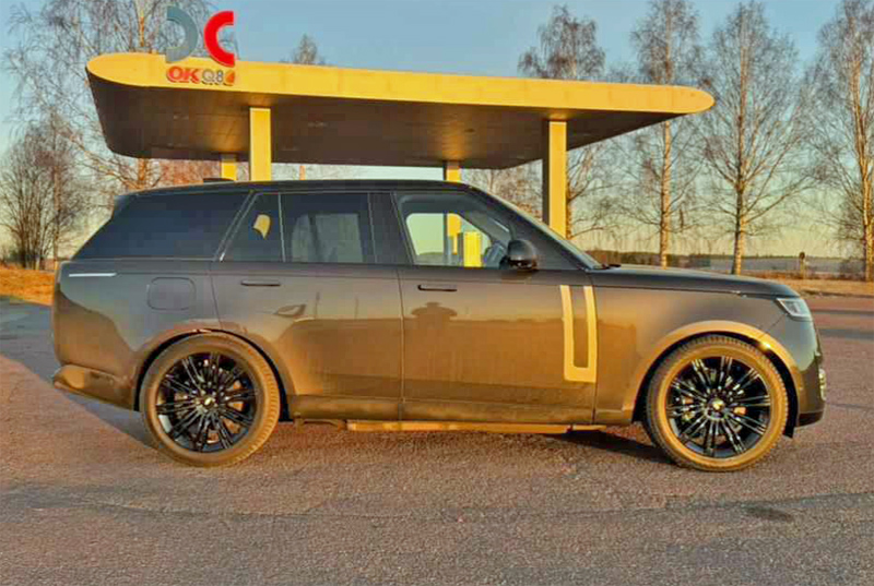 Mörkgrå metallic Land Rover Range Rover P550e Autobiography stulen i Borlänge