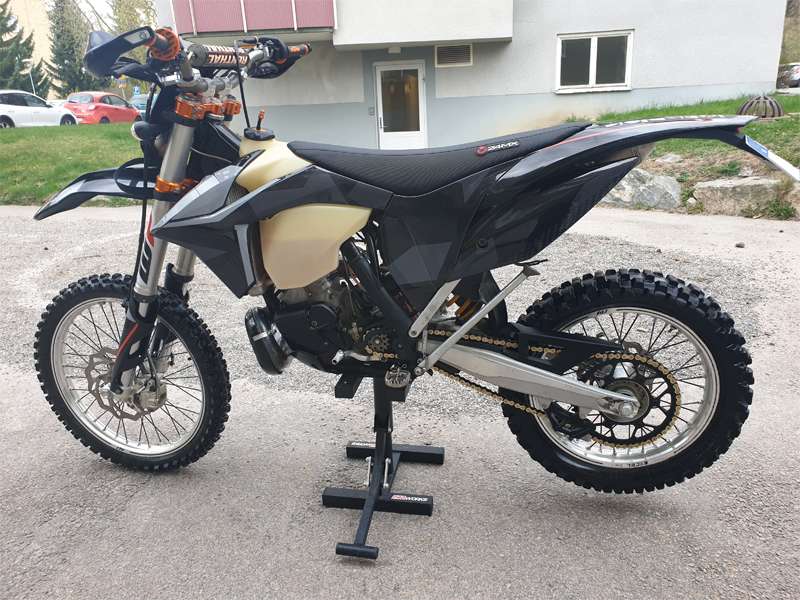 KTM 300 EXC stulen i Västerås