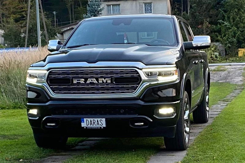 Svart Dodge Ram 1500 LIMITED CREW stulen Billesholm/ Bjuv öster om Helsingborg