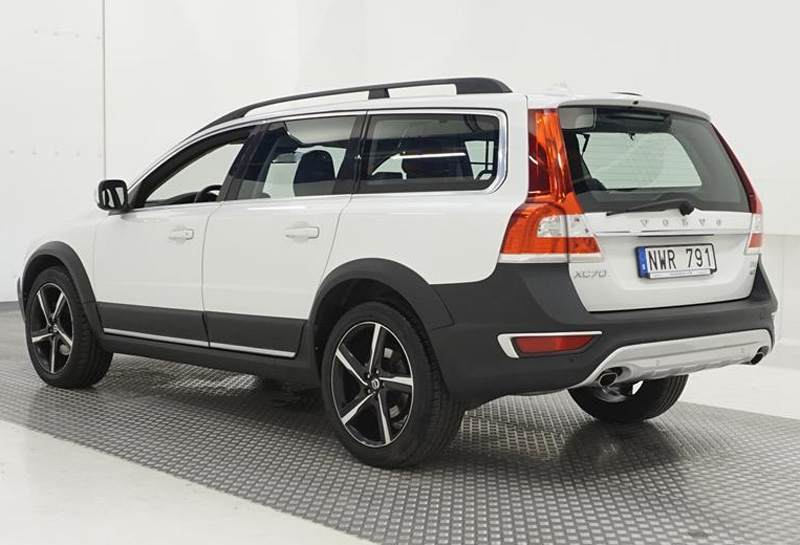 Vit Volvo XC70 D4 AWD stulen i Bäsna mellan Borlänge och Djurås