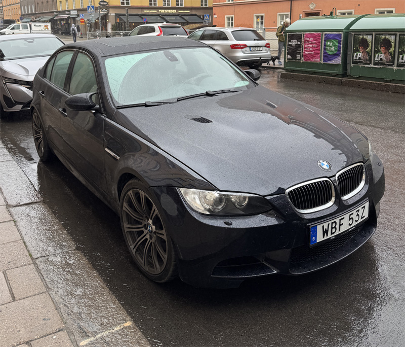 Svart BMW M3 Sedan E90 stulen i centrala Stockholm
