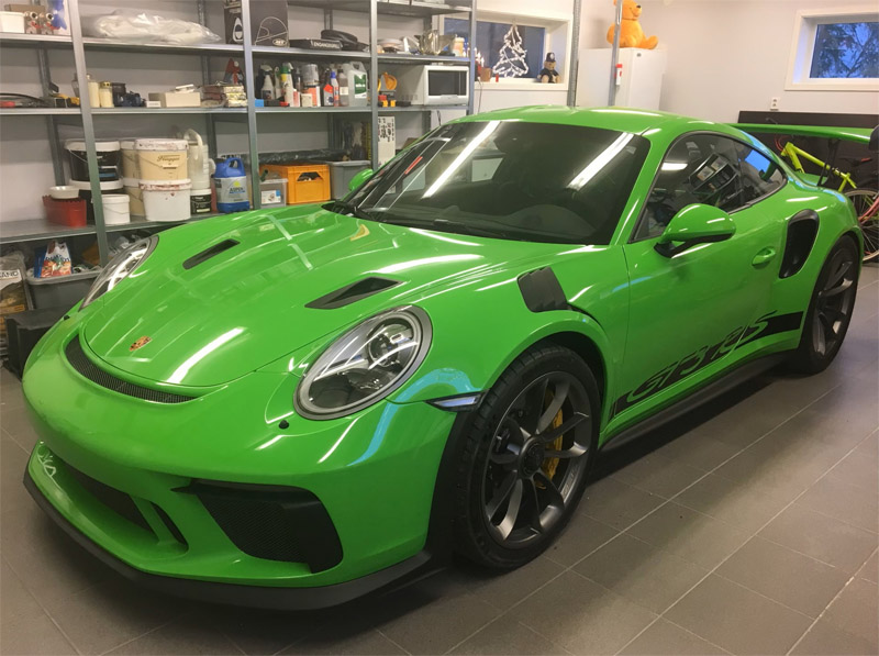 Grön Porsche 911/991 GT3 RS stulen norr om Lidköping