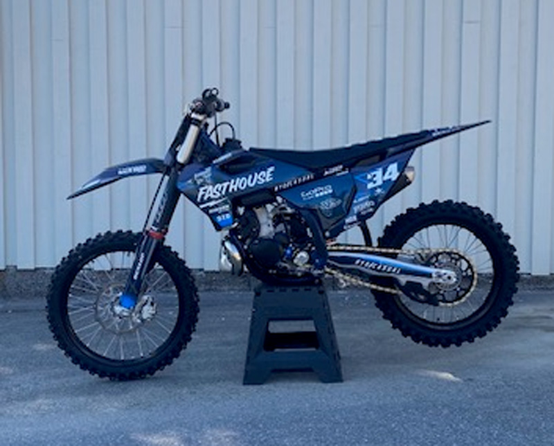 Husqvarna TC 250 och Husqvarna FC 350 stulna vid inbrott i Gribbylund, Täby