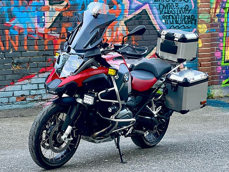 BMW R 1200 GS Adventure stulen i Bro nordväst om Stockholm