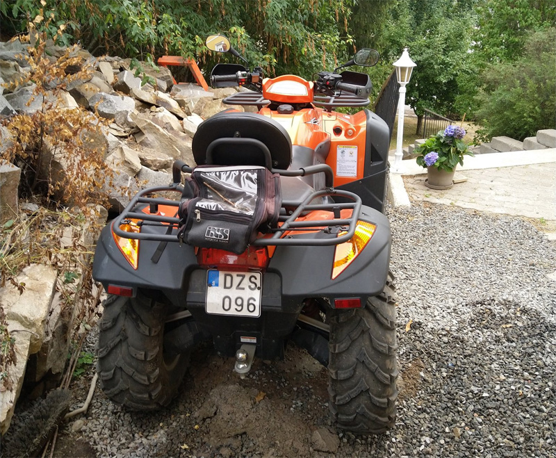 Orange fyrhjuling CF Moto CF625-C stulen i Skogås, Huddinge