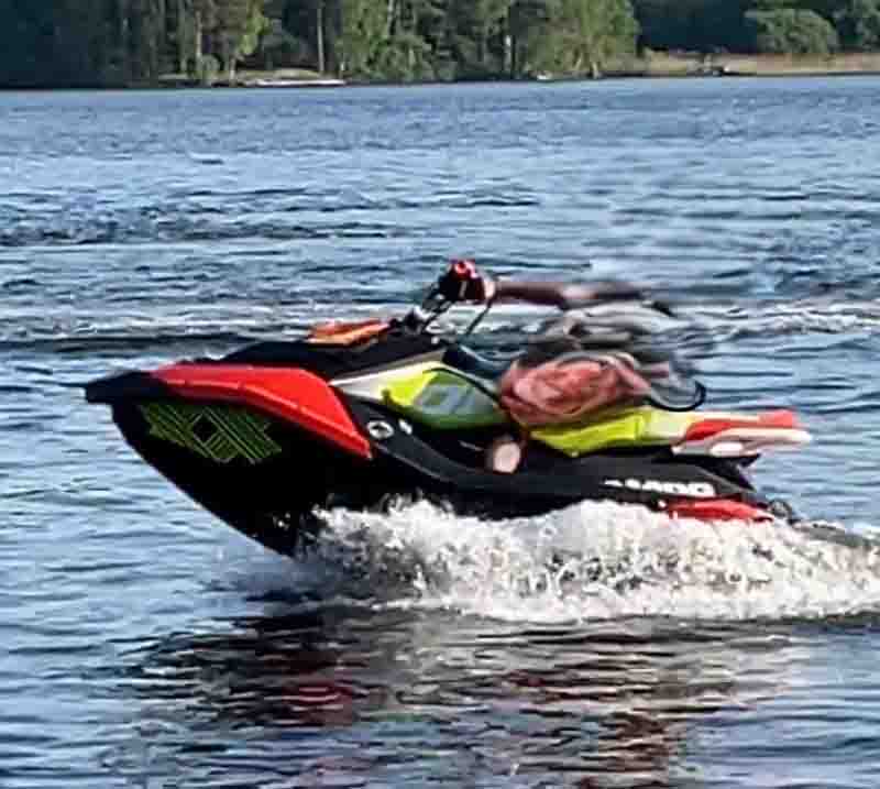 Sea Doo SPARK stulen på trailer i Rimbo, Norrtälje.