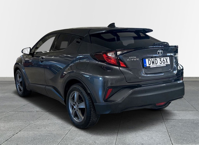 Mörkgrå Toyota C-HR stulen i Vallatorp, Täby