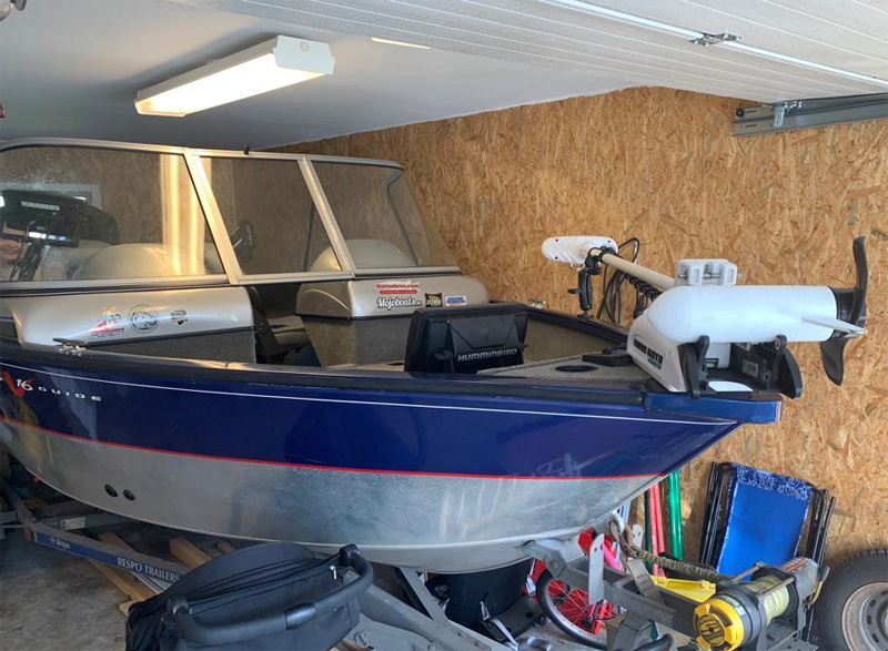 TRACKER Pro Guide V16 WT med 100Hk Mercury stulen på trailer i Saltsjö Boo, Stockholm
