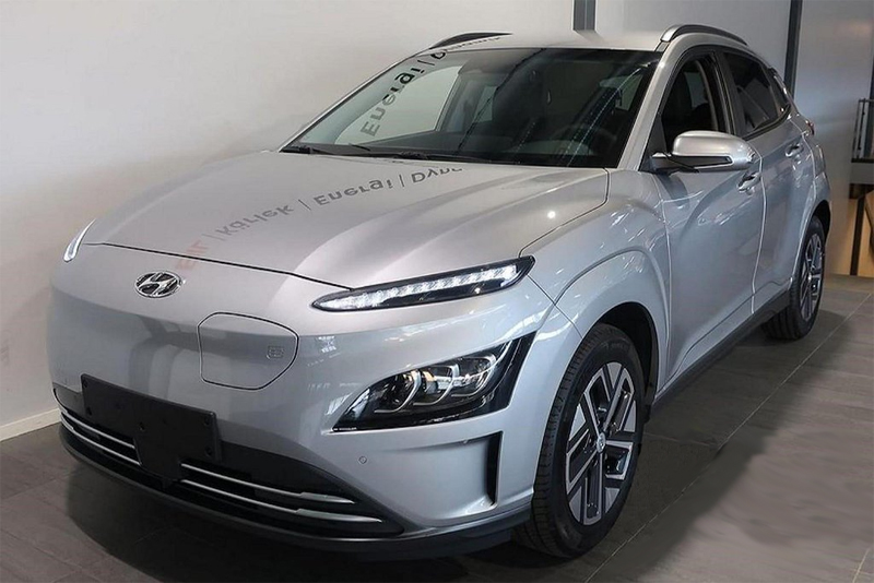 Silvermetallic Hyundai Kona Electric stulen i Örebro