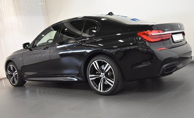 Svart BMW 740D Xdrive stulen i Landsnora, Sollentuna