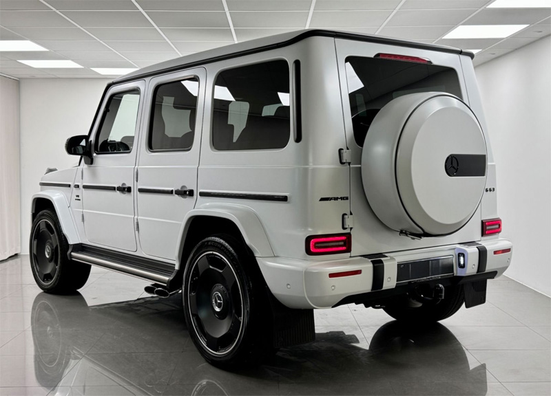 Vit Mercedes Benz G63 AMG stulen strax norr om Hindås