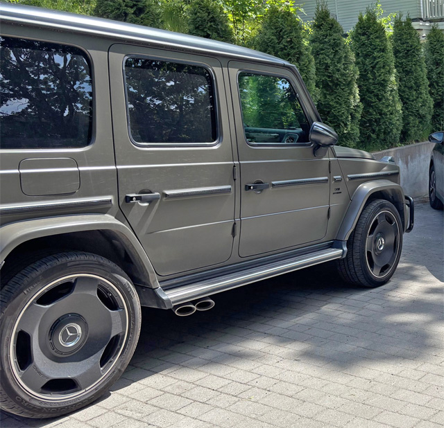 Grön Mercedes Benz AMG G63 stulen i Inverness, Danderyd norr om Stockholm