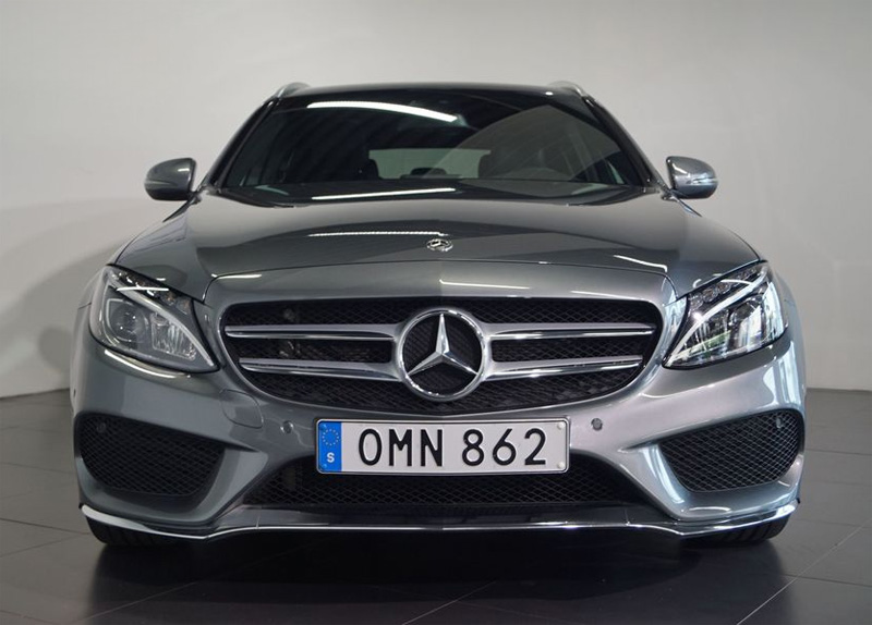 Grå metallic Mercedes Benz C 180 T stulen i Helsingborg