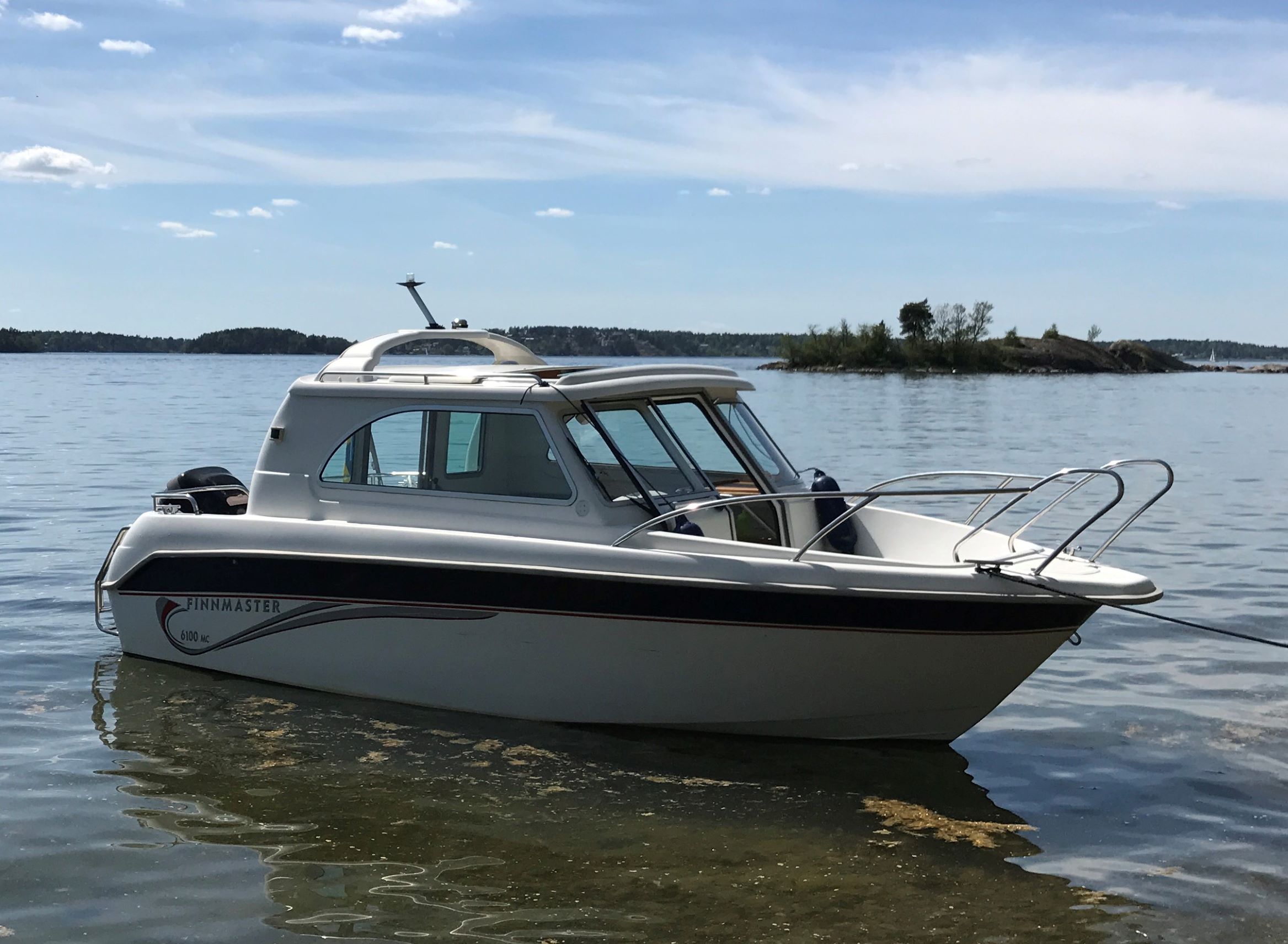 Finnmaster stulen från Svinninge Marina i Åkersberga, Stockholm
