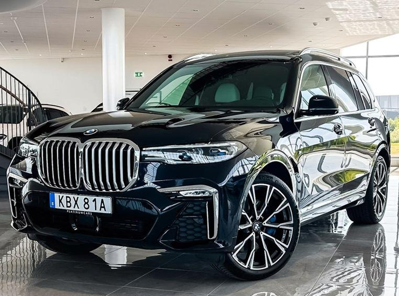 Svart BMW X7 Xdrive 30D stulen i Mariestad