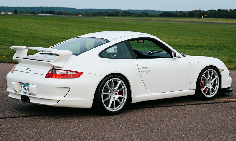 Vit Porsche 911/997 GT3 stulen i Stocksund norr om Stockholm