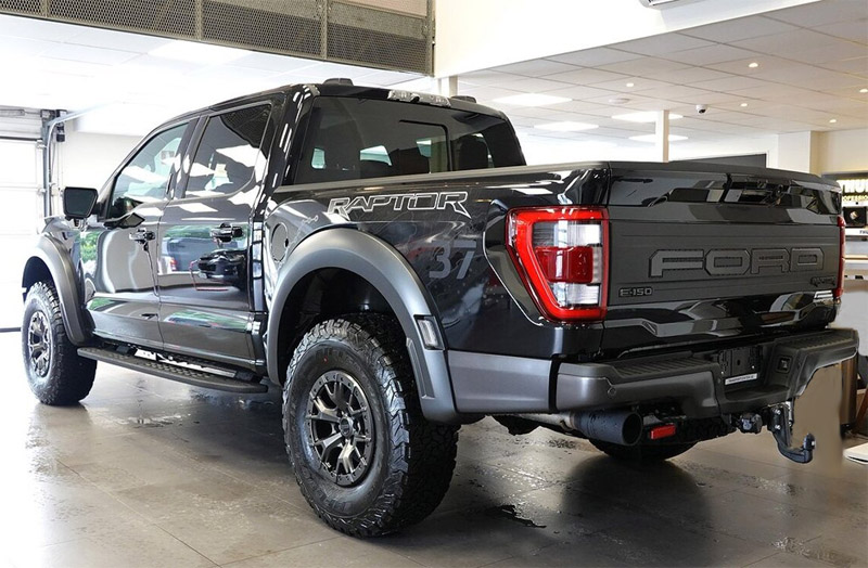 Mörkblå Ford F-150 Raptor Performance stulen i Hittarp strax norr om Helsingborg