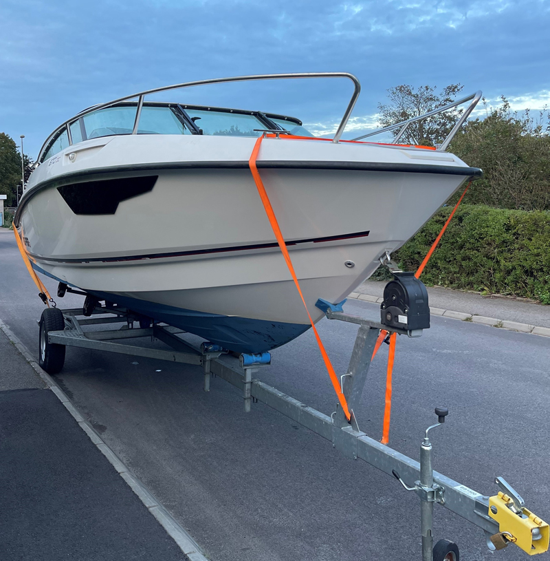 Flipper 670 DC med 225 HK Mercury Verado stulen trailer i Varberg