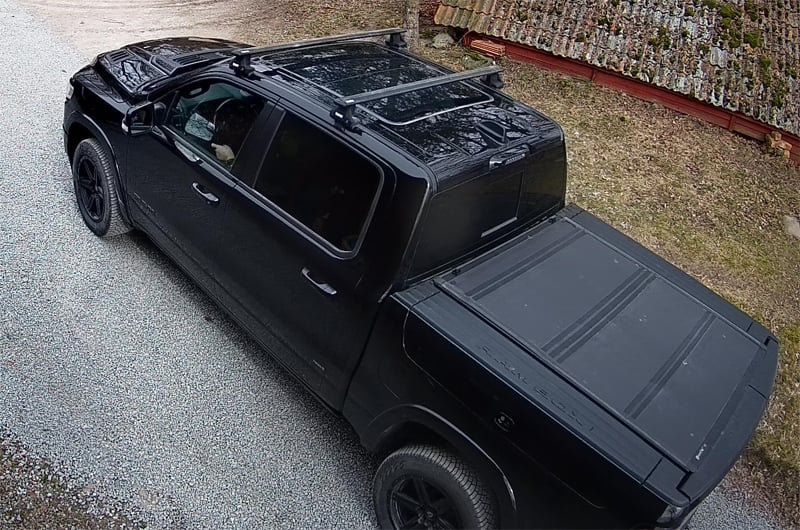 Svart RAM 1500 Crew Cab Limited Night stulen i Ransta mellan Sala och Västerås