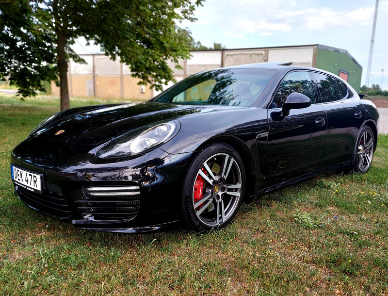 Porsche Panamera Turbo stulen i Ystad