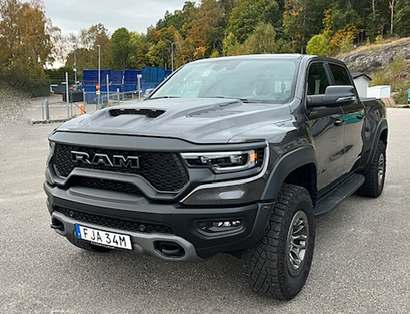 Grå RAM 1500 TRX Crew Cab stulen i Sjöhagen mellan Uddevalla och Ljungskile