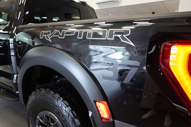 Mörkblå Ford F-150 Raptor Performance stulen i Hittarp strax norr om Helsingborg