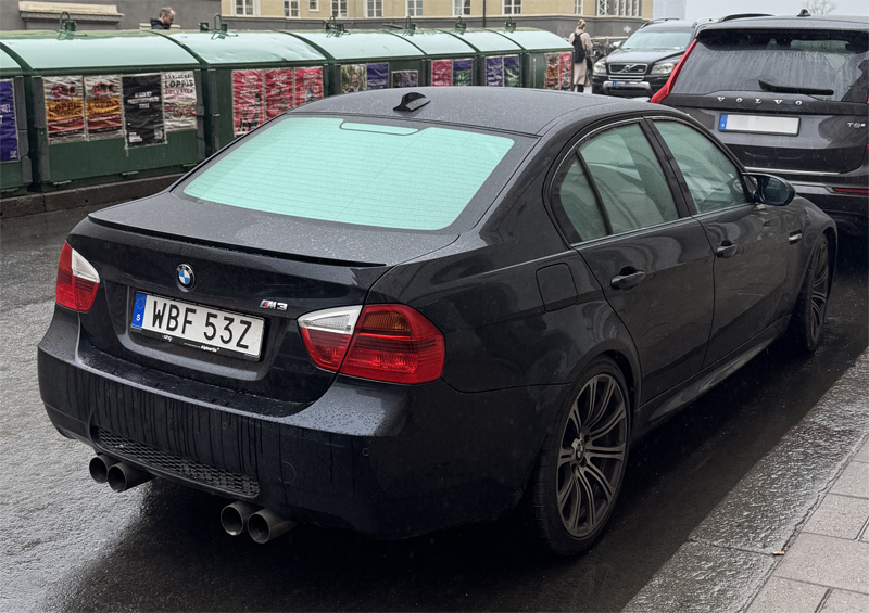 Svart BMW M3 Sedan E90 stulen i centrala Stockholm