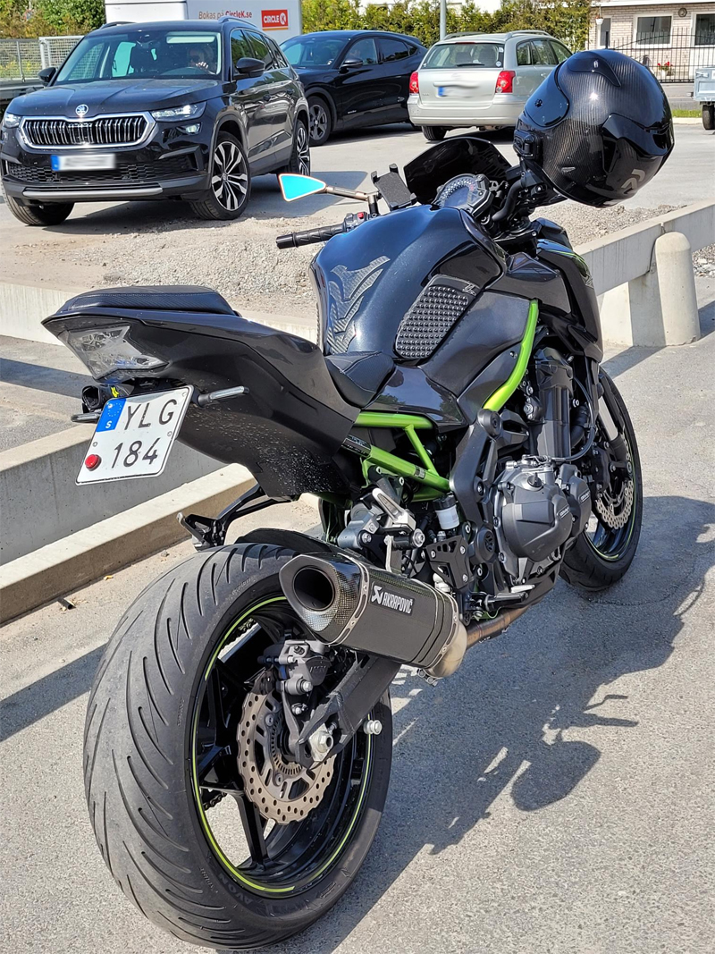 Svart Kawasaki Z900 ABS stulen i Tensta, Stockholm