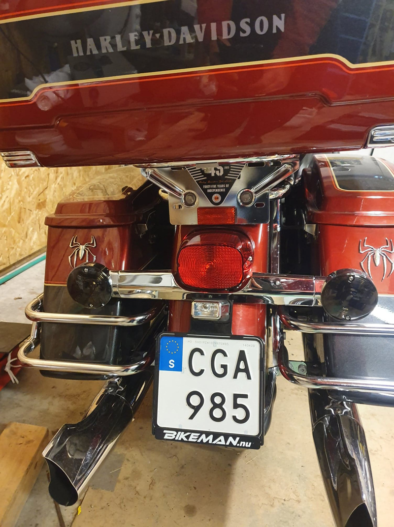 Röd Harley Davidson Electra Glide Ultra FLHTRCU stulen i Norsbol väster om Nynäshamn