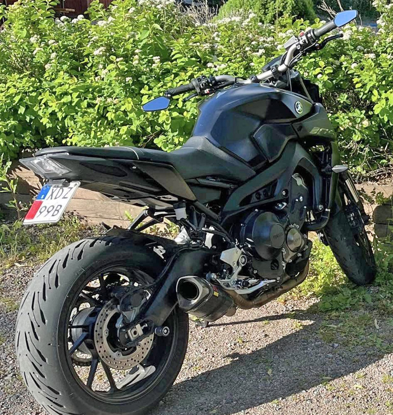 Svart Yamaha MT-09 stulen i Avesta