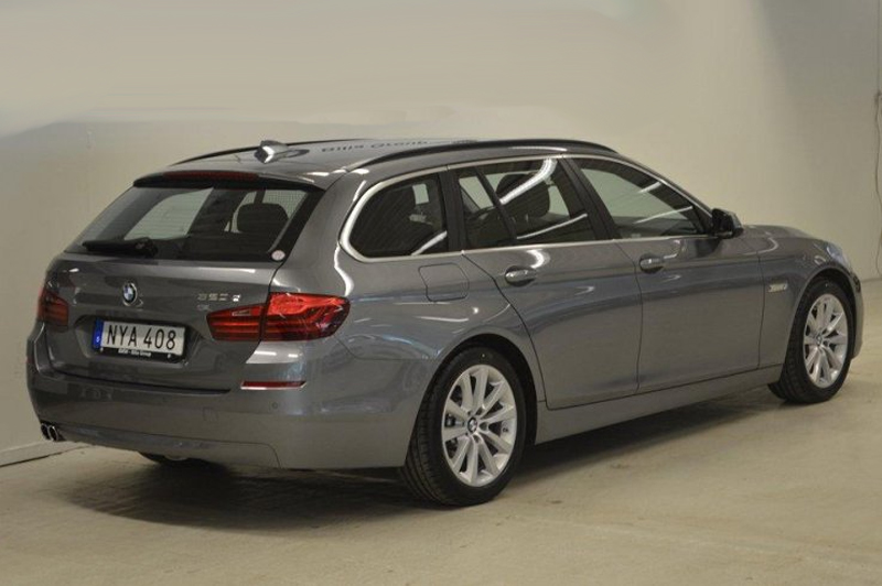 Gråmetallic BMW 520D Xdrive Touring stulen i Hovås söder om Göteborg