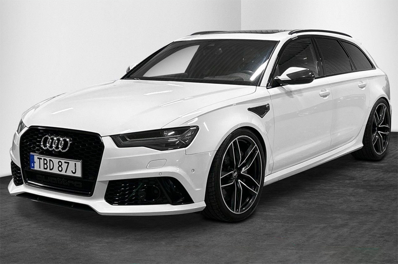 Vit Audi RS6 Avant Quattro stulen i Upplands Väsby norr om Stockholm