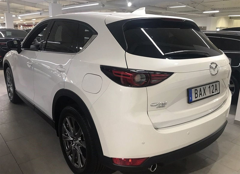 Vit Mazda CX-5 AWD stulen i Ystad