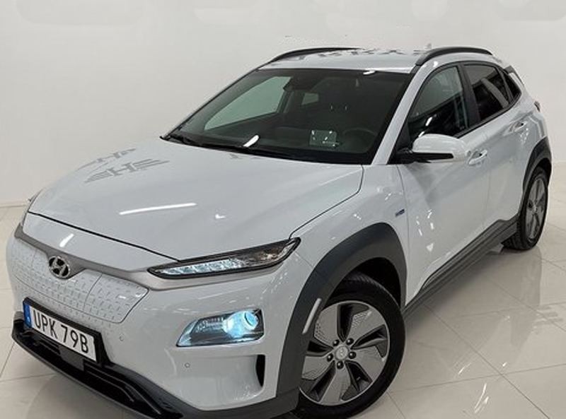 Vit Hyundai Kona Electric stulen i Älvsjö söder om Stockholm