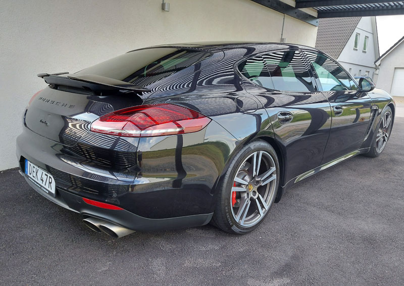Porsche Panamera Turbo stulen i Ystad