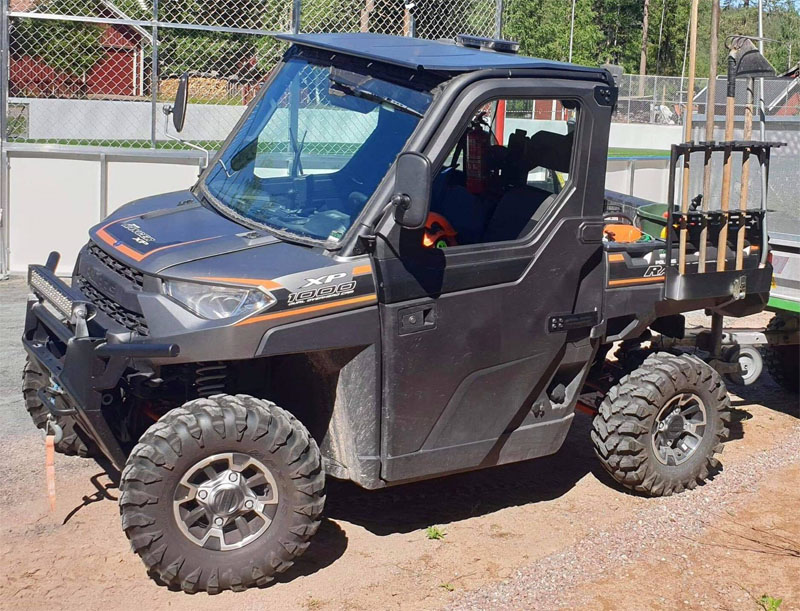 Grå Polaris Ranger XP 1000 stulen i Sifferbo nordväst om Borlänge