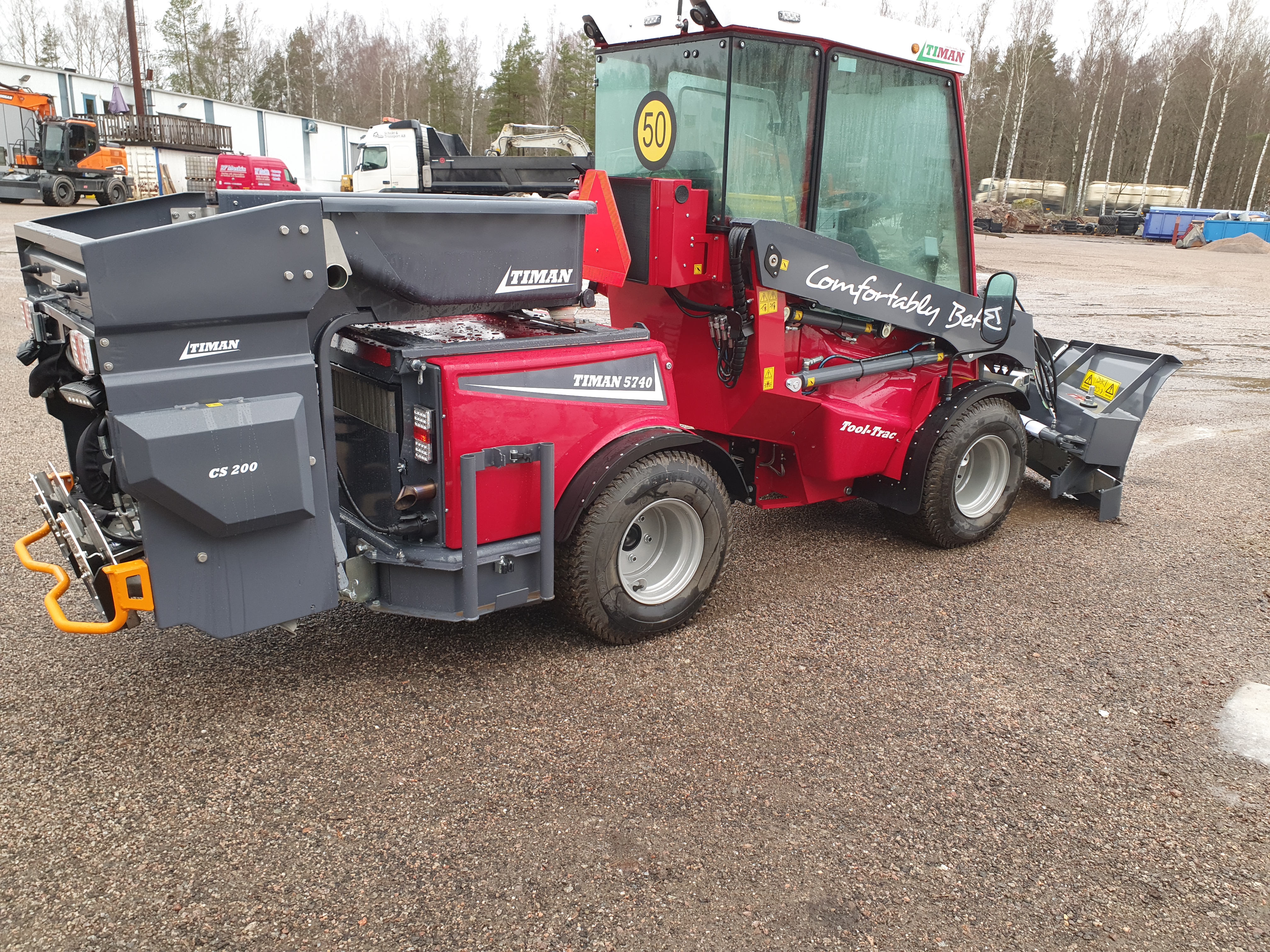 Minigrävare Doosan och redskapsbärare Timan stulna 24-25 juli i Arboga