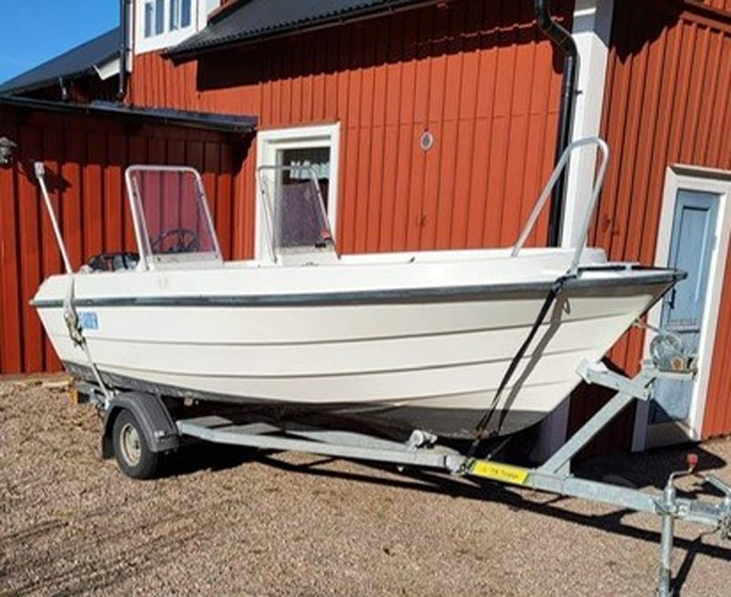 Askeladden 450 SX med 40Hk Mercury stulen på trailer i Norrköping