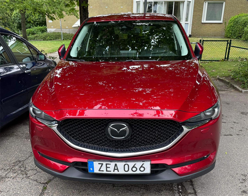 Röd metallic Mazda CX-5 AWD stulen i Furulund nordväst om Lund