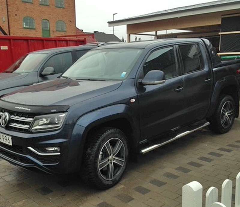 Blå Volkswagen Amarok Dubbelhytt 3.0 V6 TDI 4Motion stulen i Bromma väster om Stockholm