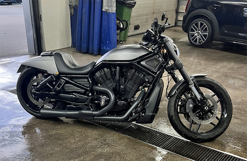 Harley Davidson VRSCDX Night Rod stulen i Älvsjö, Stockholm