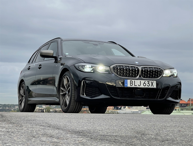 Svart BMW M340i Xdrive Touring stulen på Södermalm i Stockholm